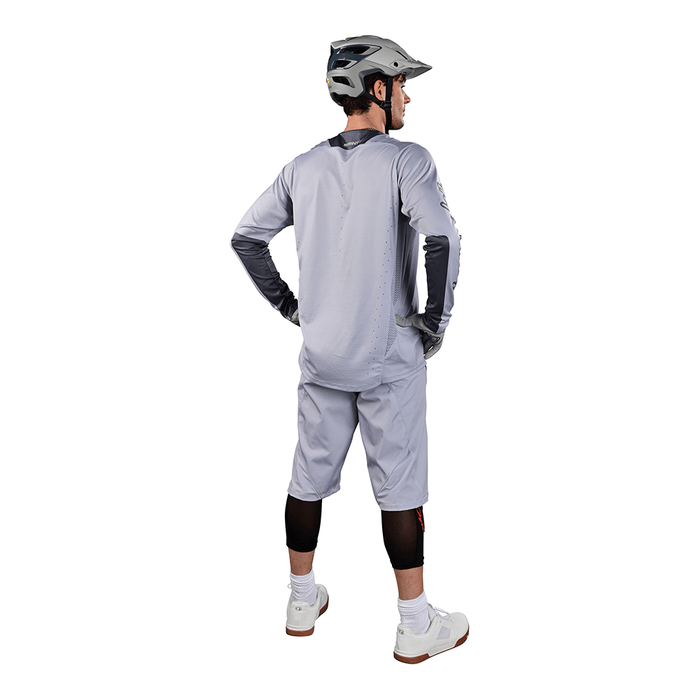 Sprint Short Mono Cement
