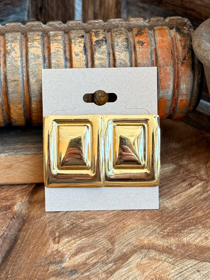 Front-view gold-plated double-square stud earrings