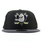 Anaheim Ducks 1993-1994 Inaugural Season New Era 59Fifty Fitted Hat (Black Dark Graphite Gray Under brim)