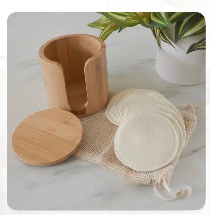 Bamboo makeup remover pad