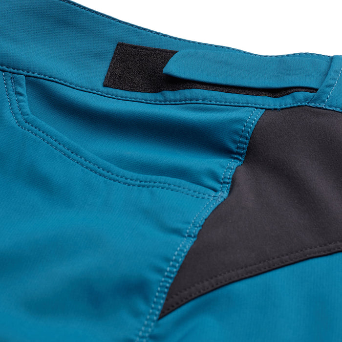 Flowline Short W/Liner Solid Slate Blue