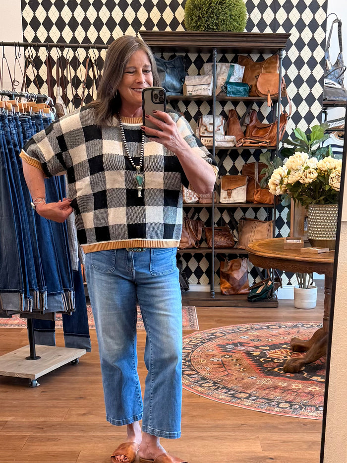 Oatmeal/Black Checkered Short Sleeve Sweater
