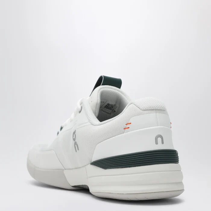 On - THE ROGER Pro tennis shoes in mesh, white/evergreen