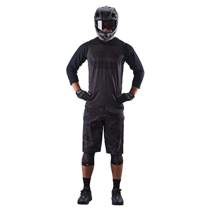 Ruckus Short W/Liner Spray Camo Black