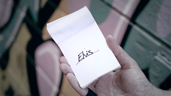 Self-Flipping Notepad (DVD and Gimmick) by Victor Sanz - Close-Up Mentalism Magic