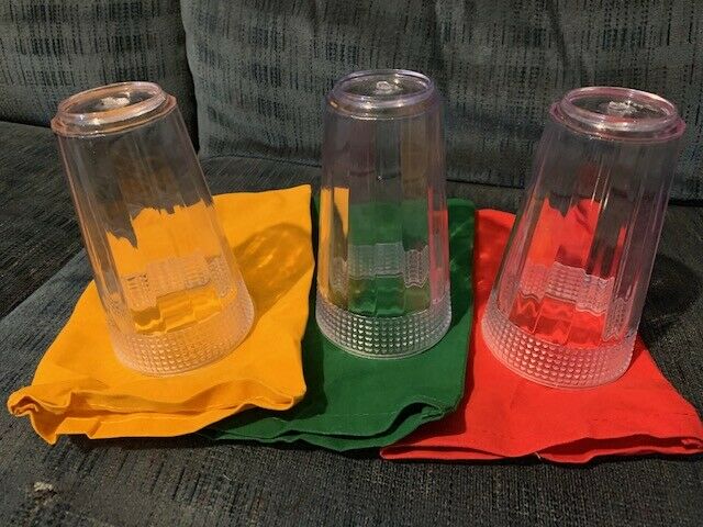Win A Dollar - Three Glasses, Three Bags, One Prize - You Always Win!