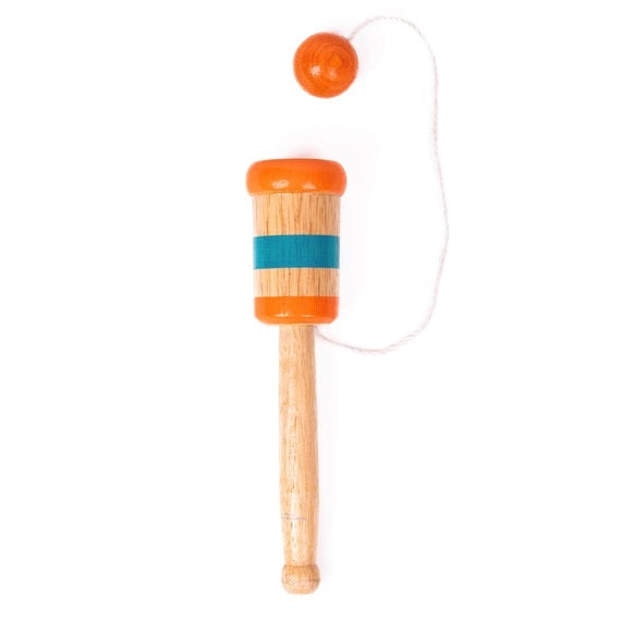 Wooden Catch Ball, Retro Toys - No Batteries Required - Two Colors Available - Unisex Children Novelty Game